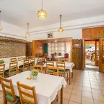 Lipicai Es Etterem Hotel Szilvasvarad