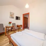 Lipicai Es Etterem Hotel Szilvasvarad