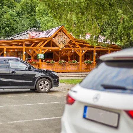 Lipicai és étterem Hotel