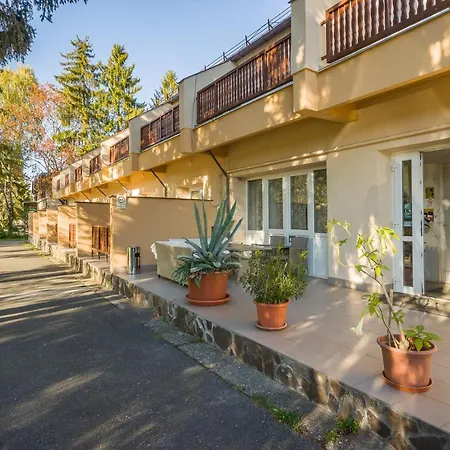 Lipicai Es Etterem Hotel