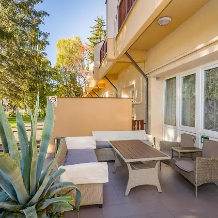 Lipicai Es Etterem Hotel 3*