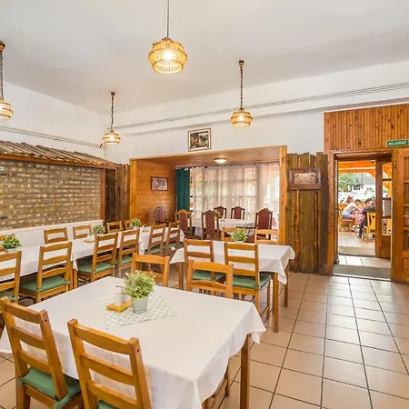 Lipicai Es Etterem Hotel Szilvásvárad