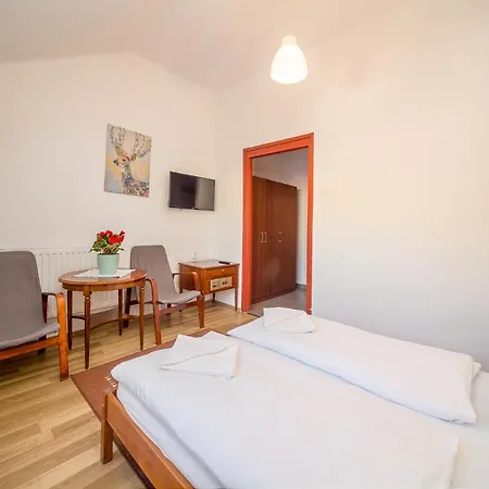 Lipicai Es Etterem Hotel Szilvásvárad