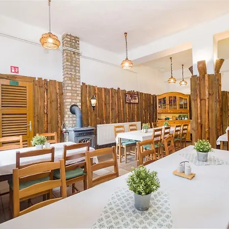 Hotel Lipicai és étterem 3*