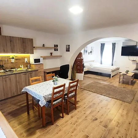 Lipicai Es Etterem Hotel