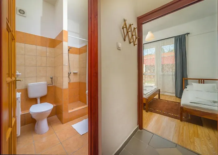 Lipicai Es Etterem Hotel 3*
