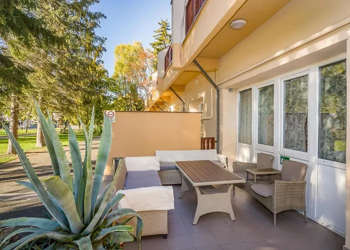 Lipicai Es Etterem Hotel 3*