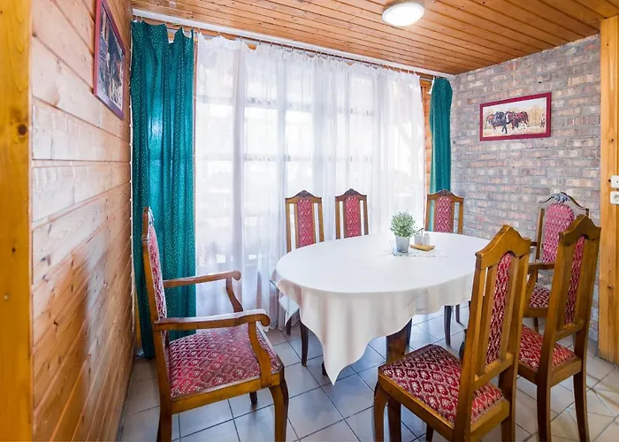 Hotel Lipicai Es Etterem