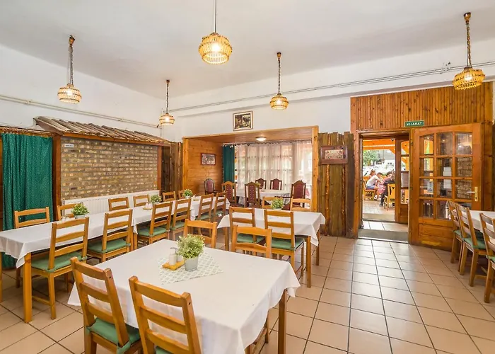 Lipicai Es Etterem Hotel Szilvasvarad