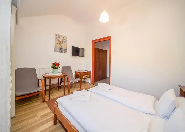 Lipicai Es Etterem Hotel Szilvasvarad