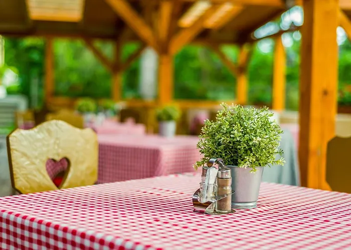 Hotel Lipicai Es Etterem