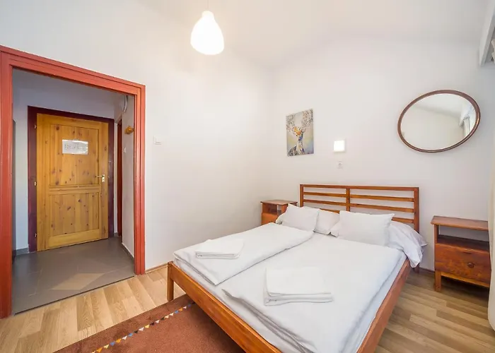 Hotel Lipicai Es Etterem